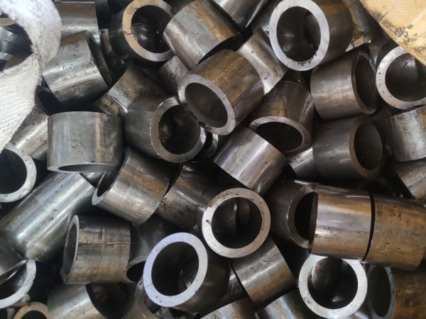 红星无缝钢管切割